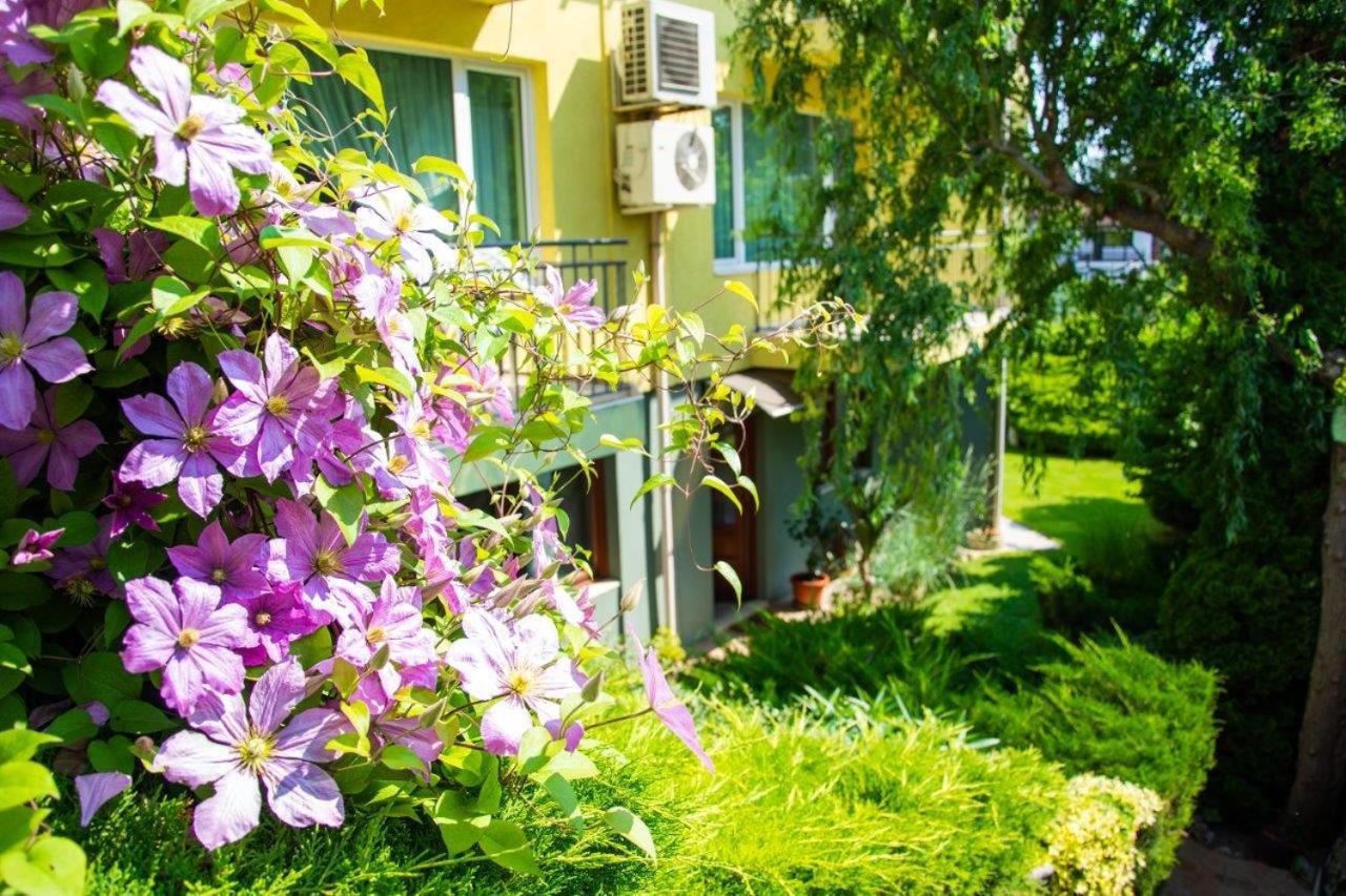 Вила Костадинов Varna Buitenkant foto